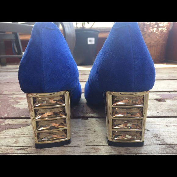 Blue suede high heels - Picture 4 of 9
